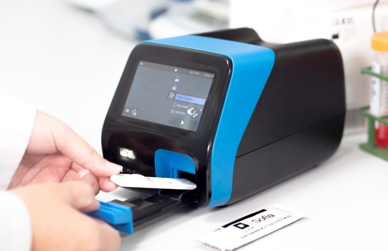 בדיקות הקורונה המיידיות באישור ה – FDA מגיעות למגזר העסקי