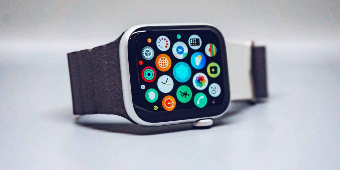 גרסת iOS 15.4 שמה קץ לצורך במעבדות לאיפוס קושחת ה-Apple Watch